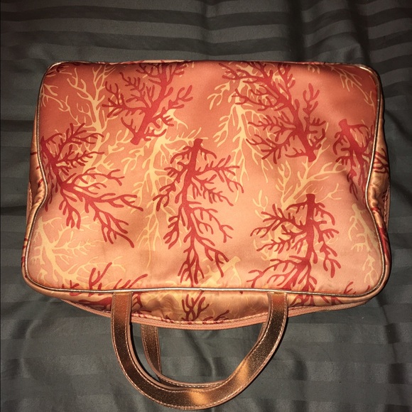 ⭐️Free w/ purchase⭐️ Bath and Body Works bag - Picture 4 of 6